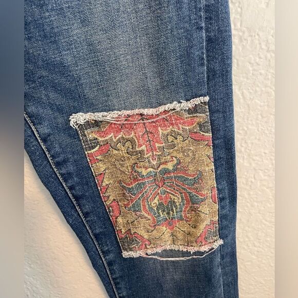 Anthropologie Pilcro Jeans Tapestry patchwork boyfriend mid Rise Distressed 26 - Picture 5 of 11
